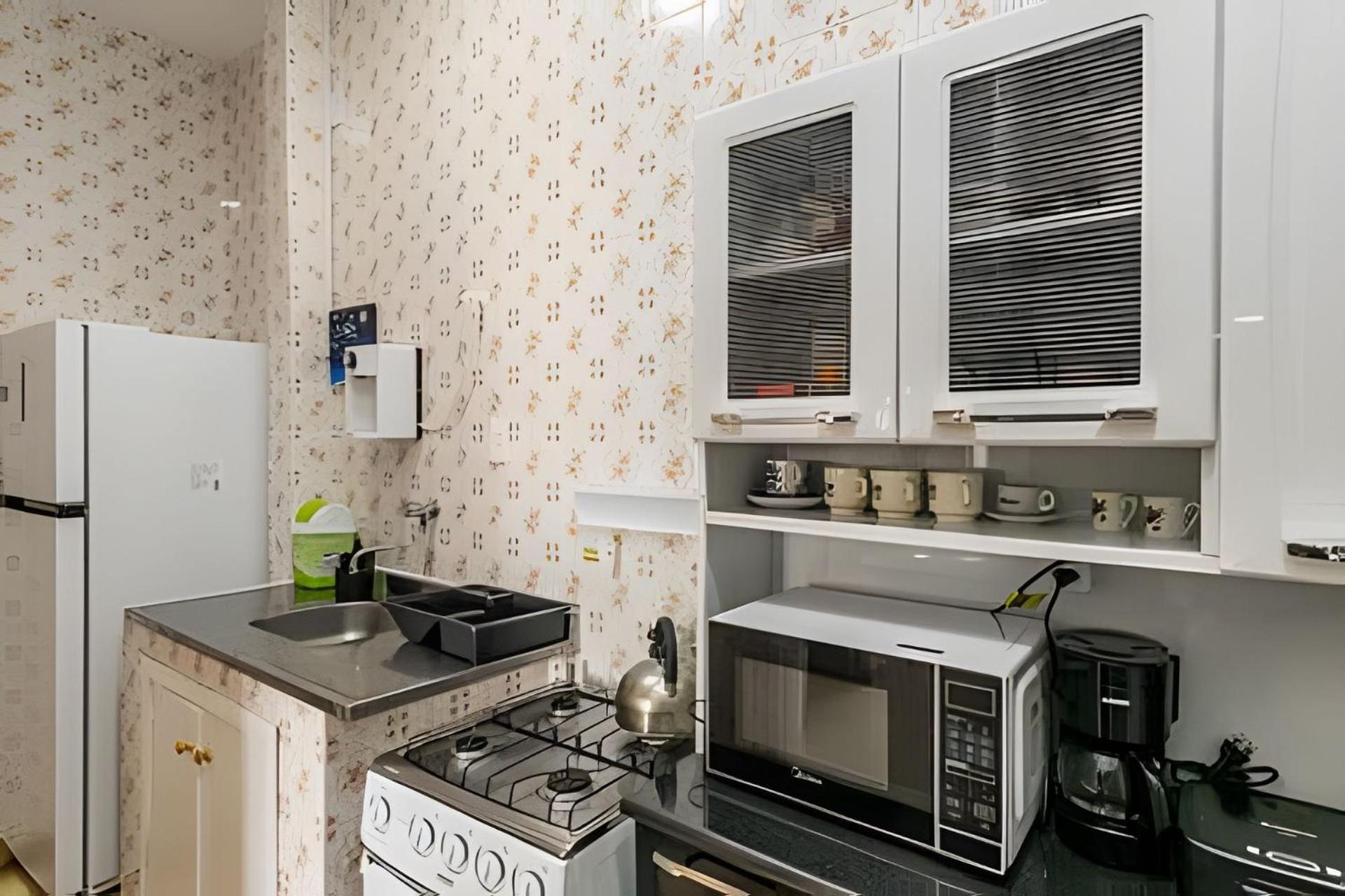 Apartamento Copacabana - Silencioso E Acolhedor *